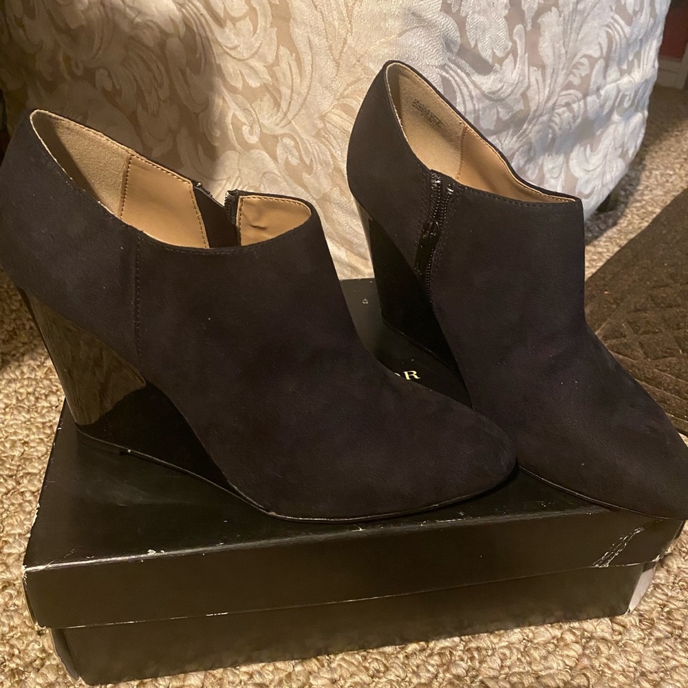 Ann Taylor-Laila Wedge Shootie